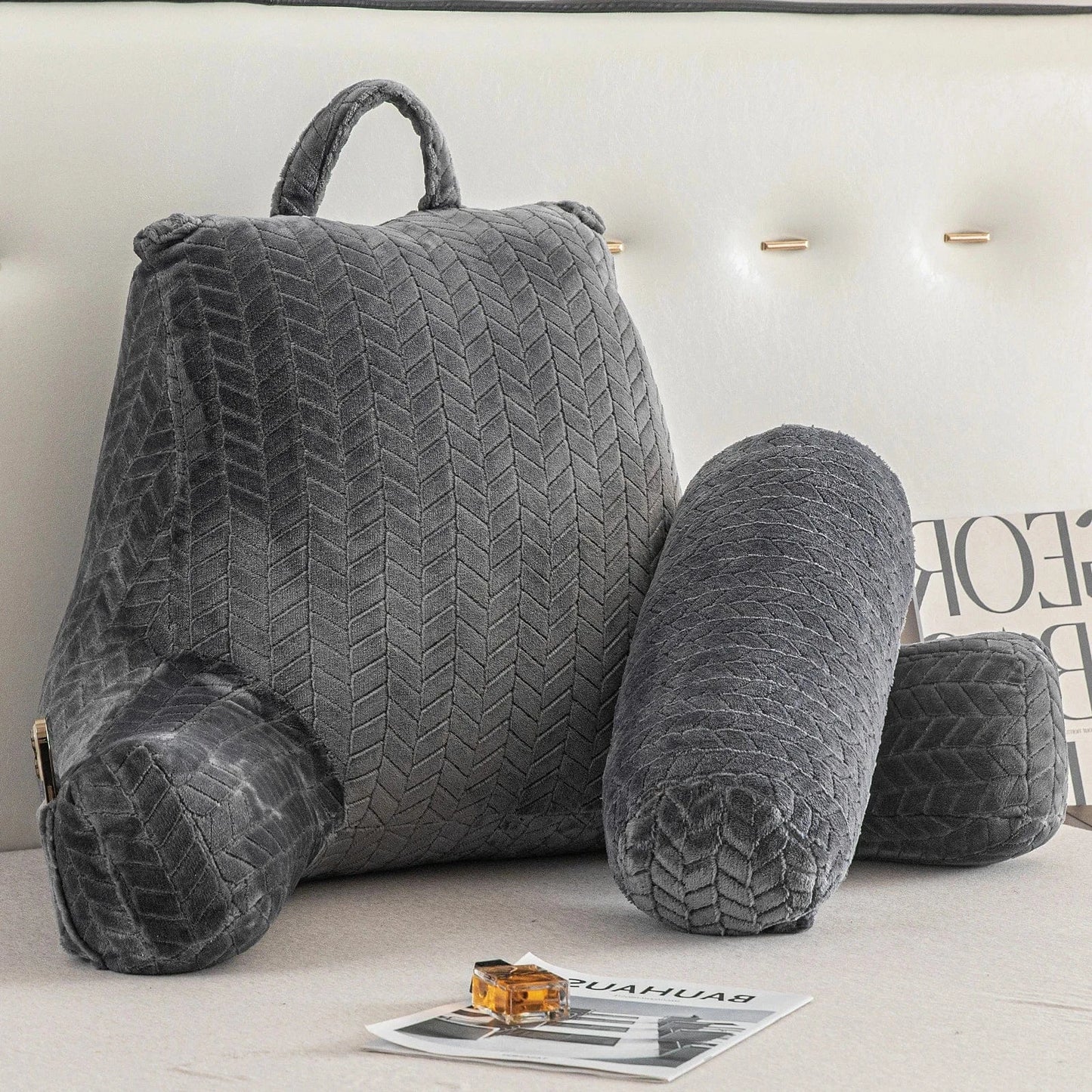 Coussin de lecture A-noire gris / 65x85cm